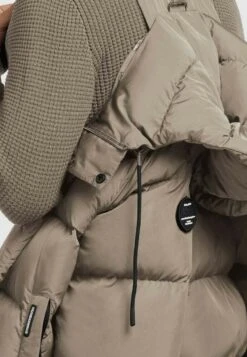 Khujo RAFI - Wintermantel - Taupe -Khujo Store 89af28237f2b4d11b7793d8e6e5bda99