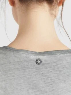 Khujo Damen T-Shirt - PERGOLA 16 Khujo Damen T-Shirt - PERGOLA -Khujo Store Damen T Shirt PERGOLA pdstandard 522750 0002 modeldetail 3