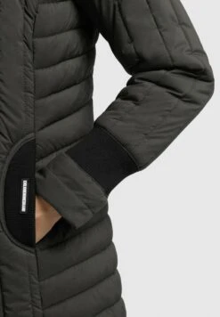 Khujo JERRY PRIME6 LIGHT - Wintermantel - Oliv -Khujo Store e3215b865ace45c7b2eaf84ff6975fff